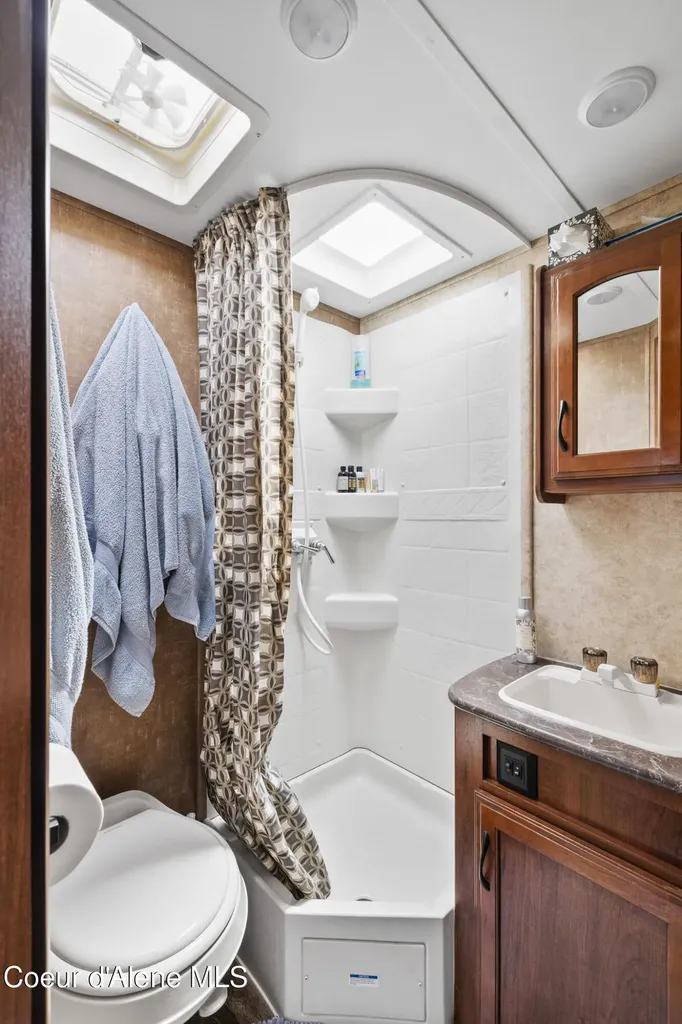 2611 W Cottonwood Road Worley ID 83876