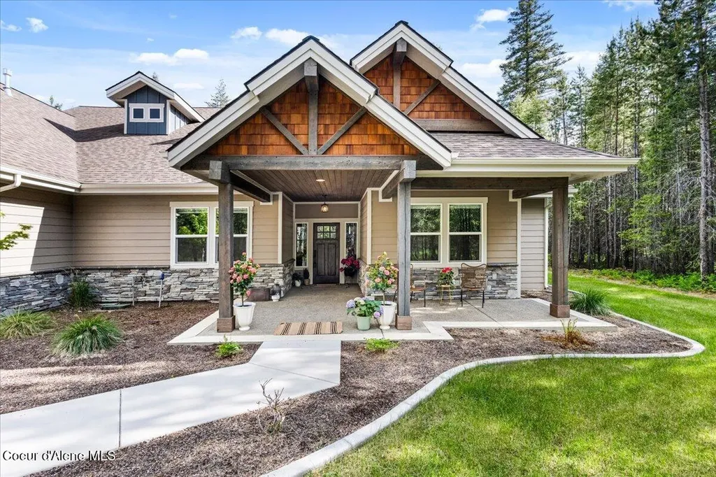 92 Graham Avenue Priest River ID 83856