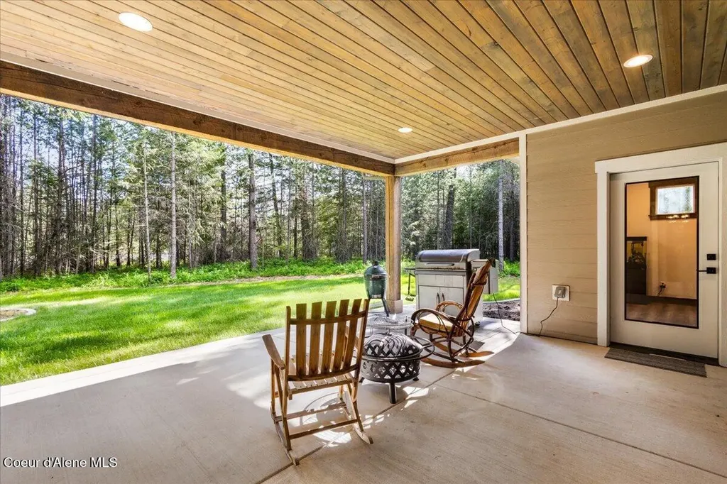 92 Graham Avenue Priest River ID 83856