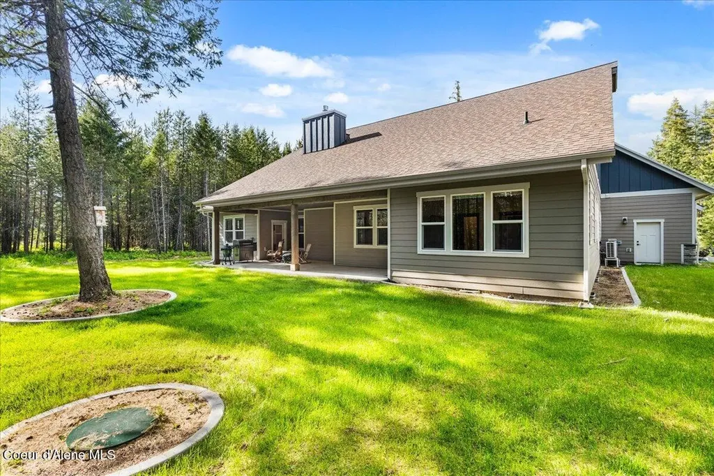92 Graham Avenue Priest River ID 83856