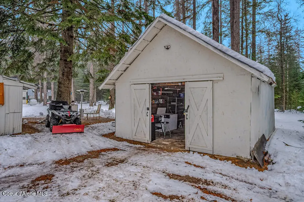 475 Dry Creek Road Clark Fork ID 83811