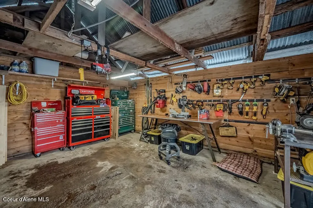 475 Dry Creek Road Clark Fork ID 83811