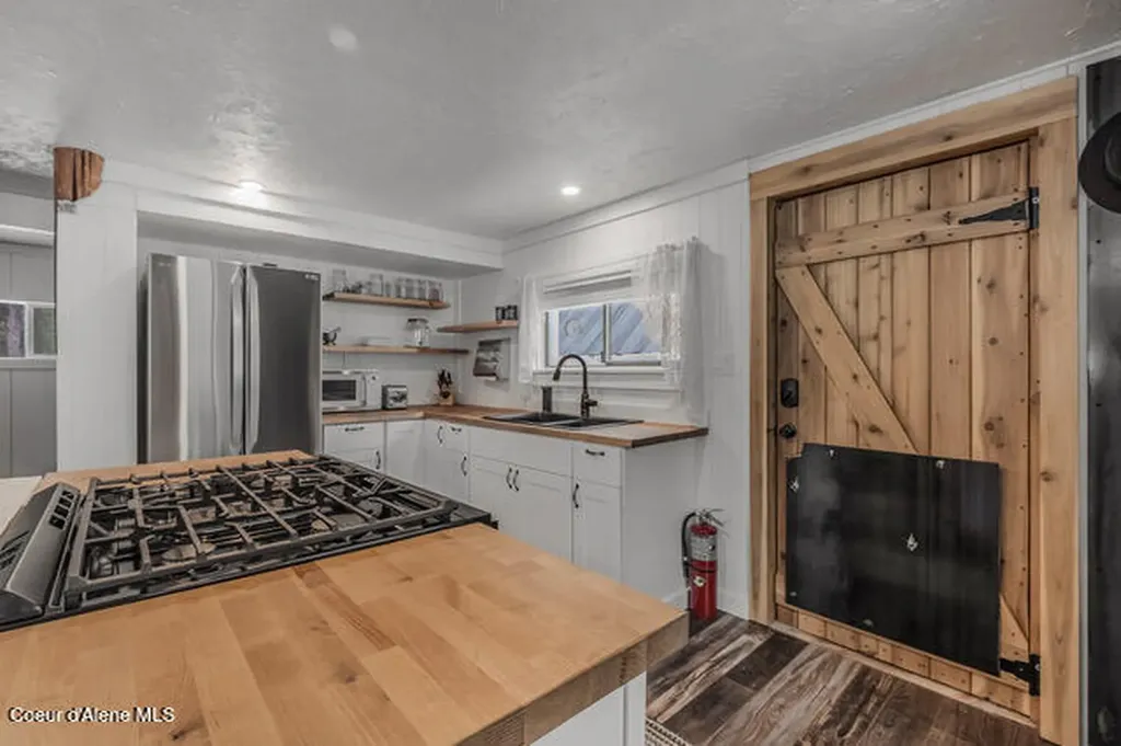 475 Dry Creek Road Clark Fork ID 83811