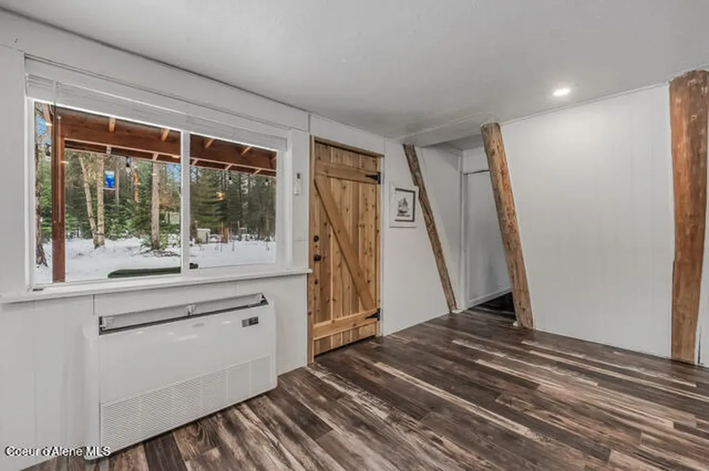 475 Dry Creek Road Clark Fork ID 83811