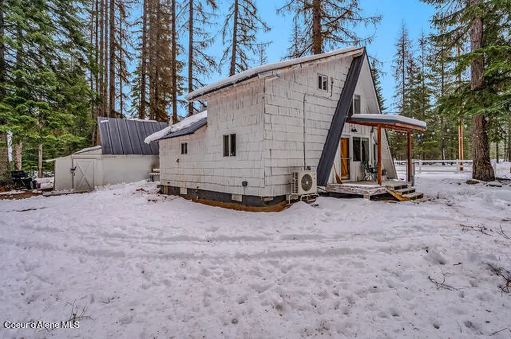 475 Dry Creek Road Clark Fork ID 83811