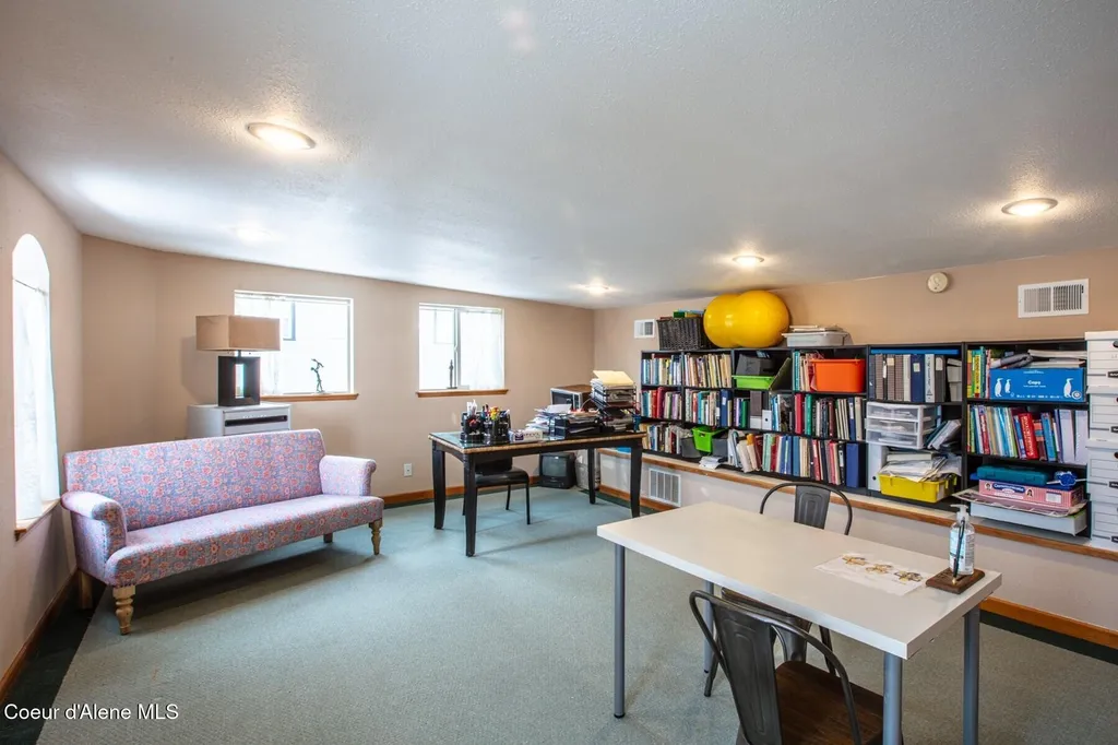 724 Pine Street Sandpoint ID 83864