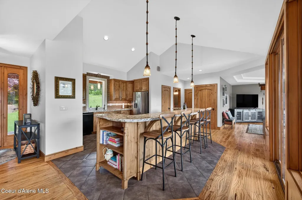 37371 E Hayden Lake Road Hayden ID 83835
