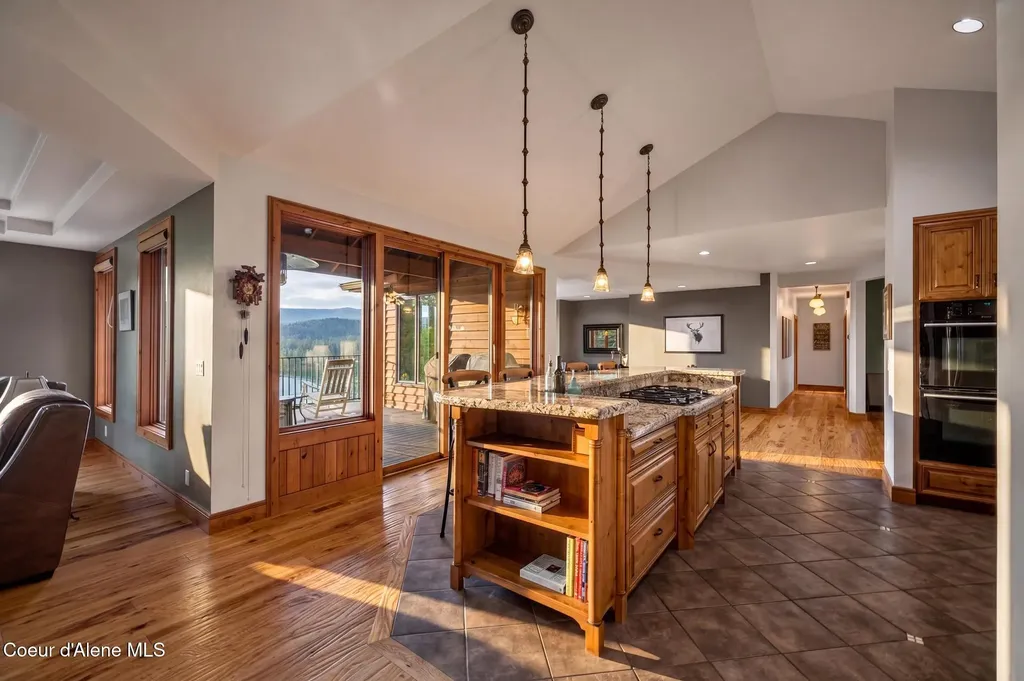 37371 E Hayden Lake Road Hayden ID 83835
