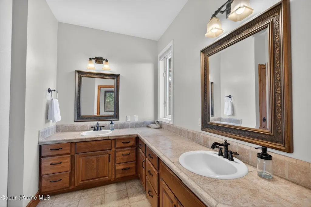 37371 E Hayden Lake Road Hayden ID 83835