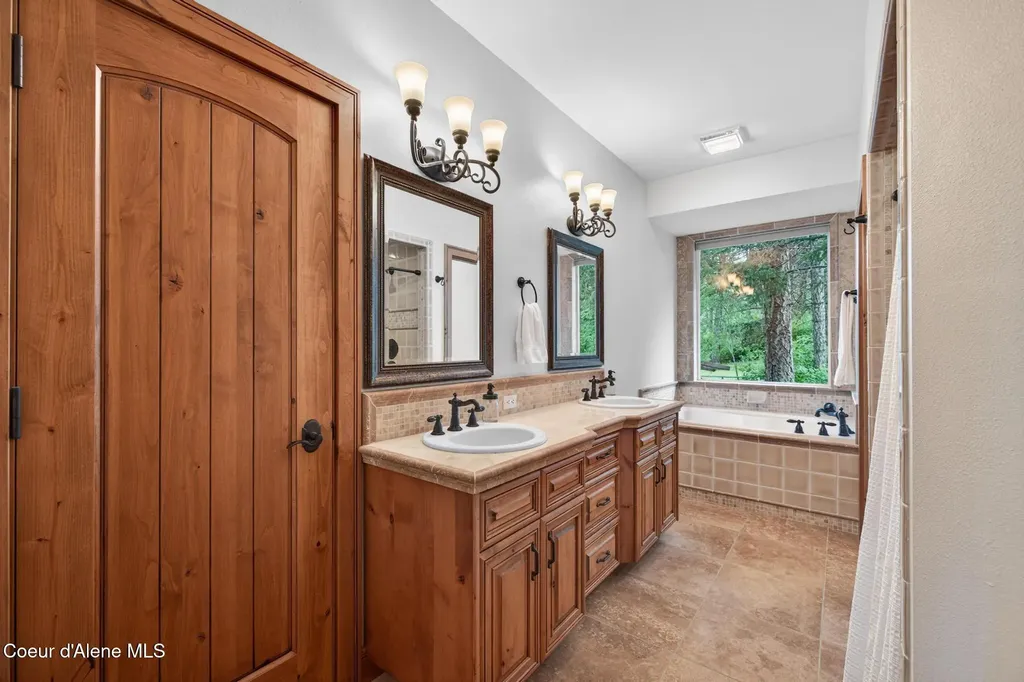 37371 E Hayden Lake Road Hayden ID 83835