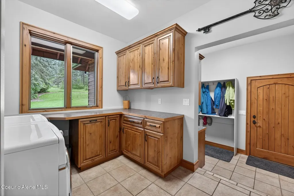 37371 E Hayden Lake Road Hayden ID 83835