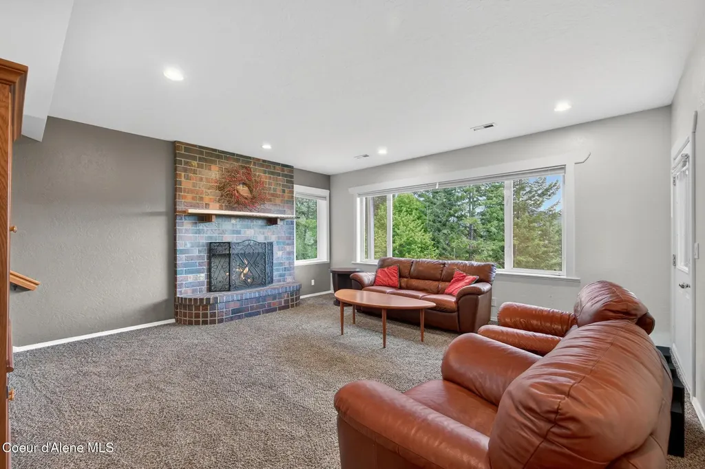 37371 E Hayden Lake Road Hayden ID 83835
