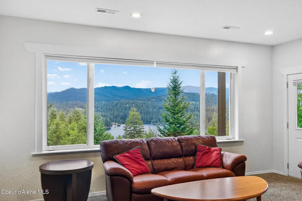 37371 E Hayden Lake Road Hayden ID 83835