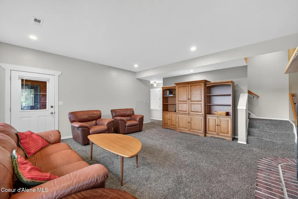 37371 E Hayden Lake Road Hayden ID 83835