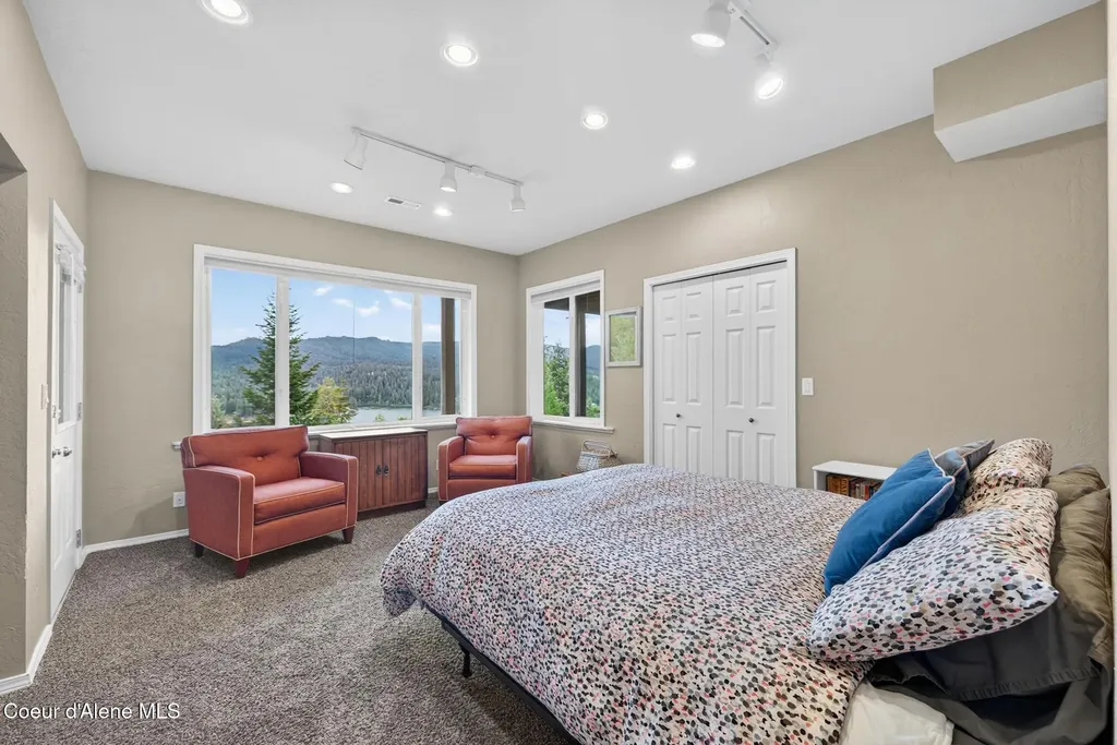 37371 E Hayden Lake Road Hayden ID 83835