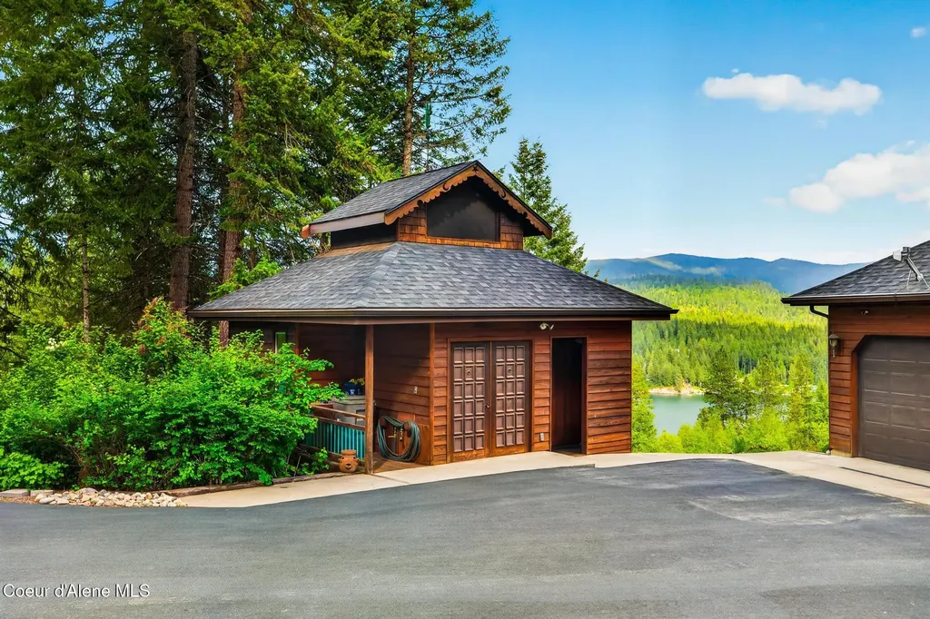 37371 E Hayden Lake Road Hayden ID 83835