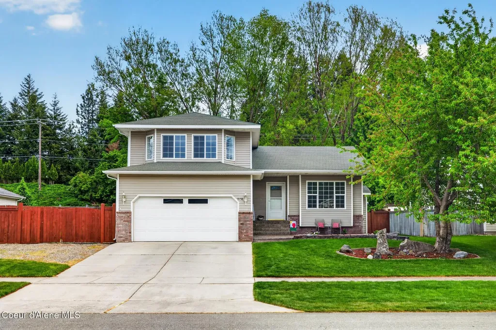 9158 N Castle Way Hayden ID 83835