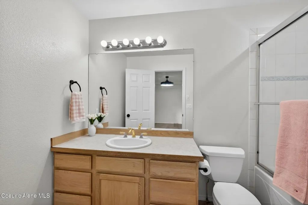 9158 N Castle Way Hayden ID 83835