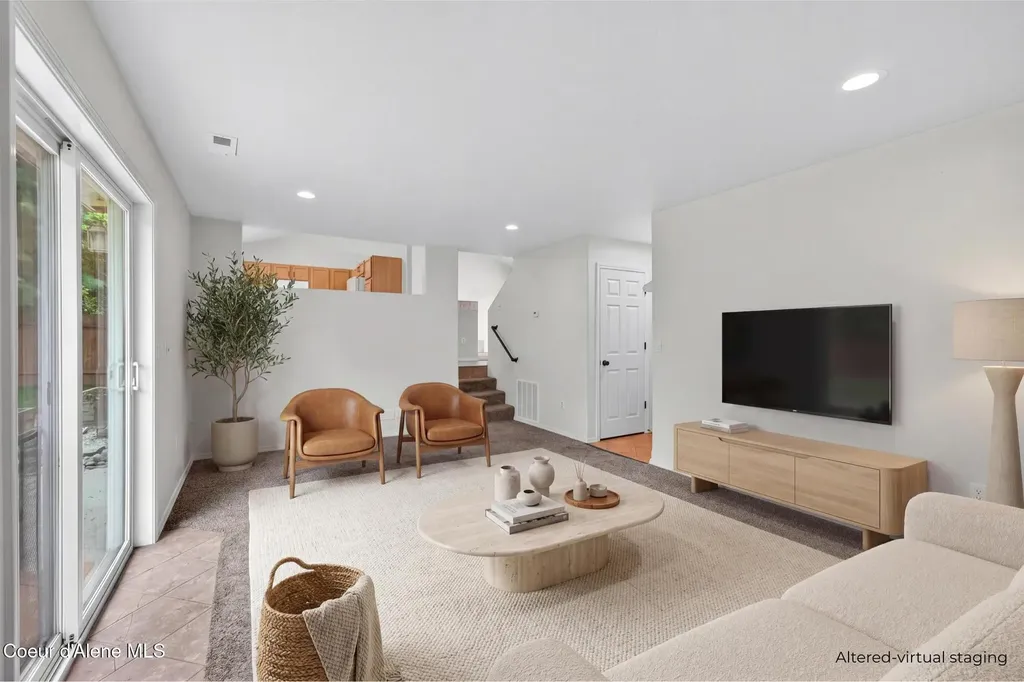 9158 N Castle Way Hayden ID 83835