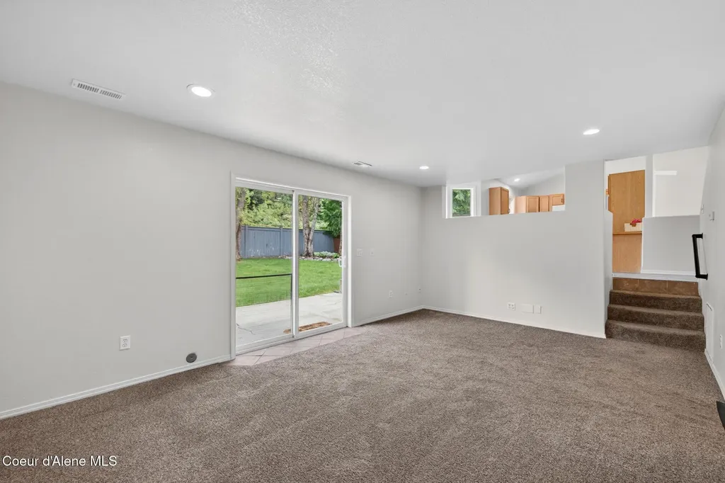 9158 N Castle Way Hayden ID 83835