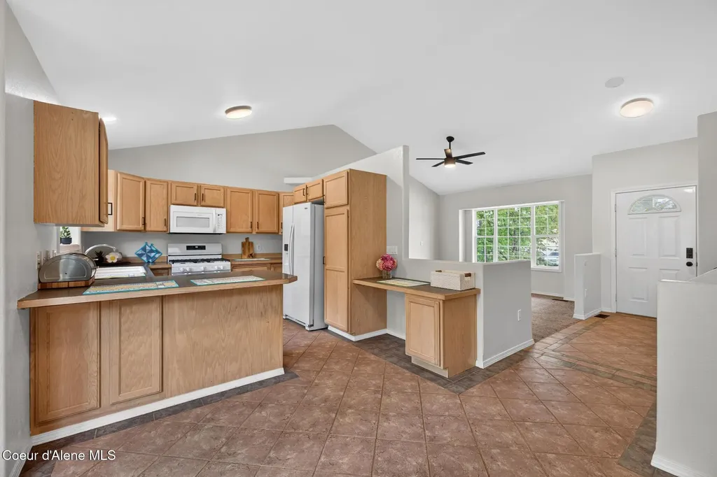 9158 N Castle Way Hayden ID 83835