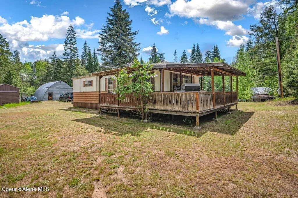876 Dufort Road Sagle ID 83860