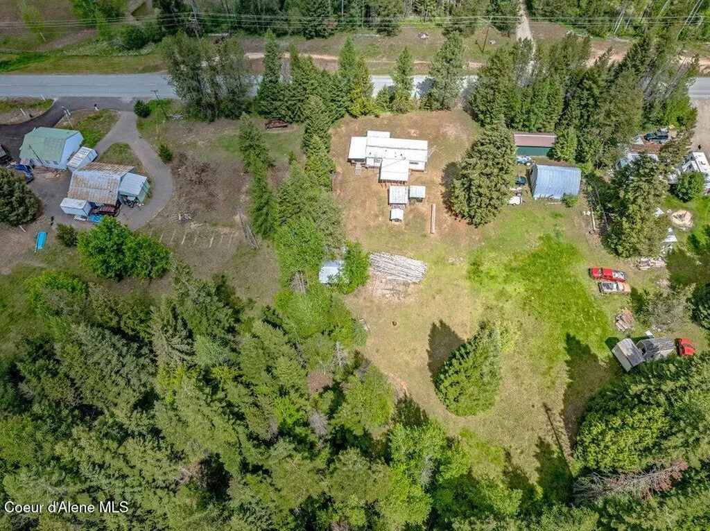 876 Dufort Road Sagle ID 83860