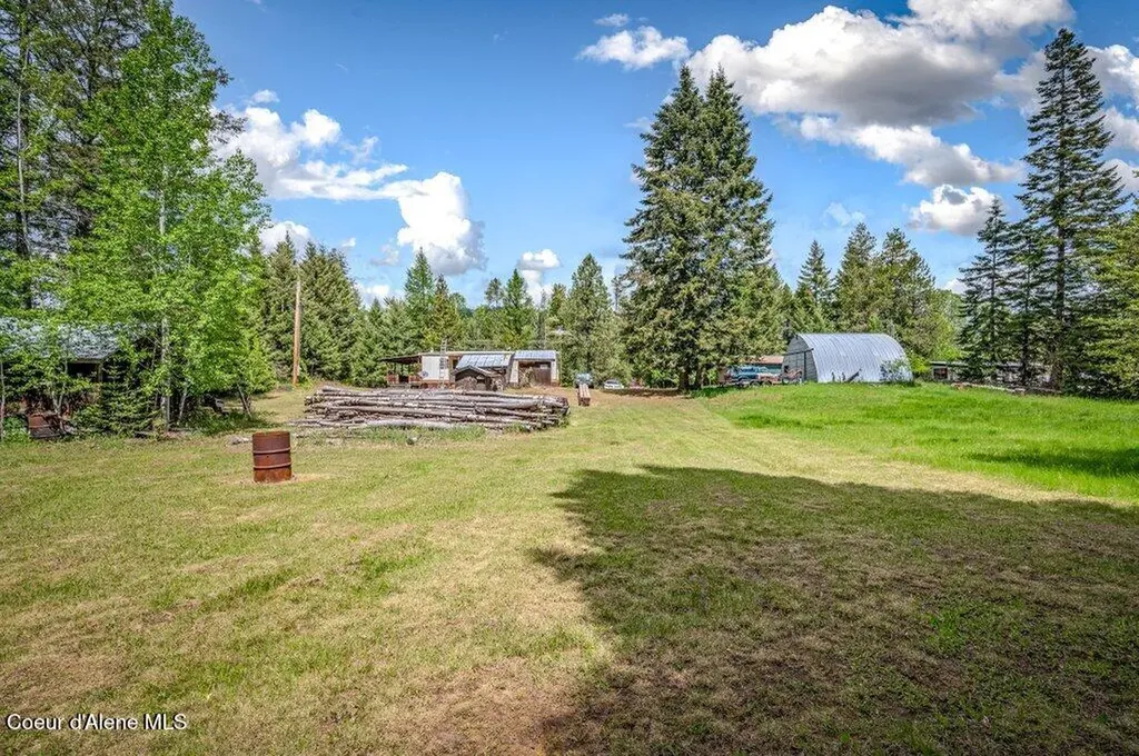 876 Dufort Road Sagle ID 83860