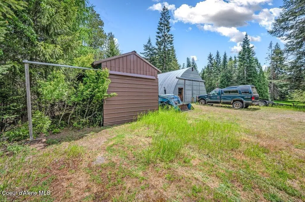 876 Dufort Road Sagle ID 83860