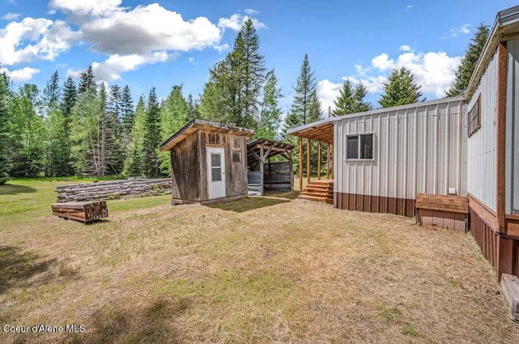 876 Dufort Road Sagle ID 83860