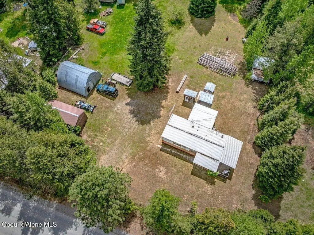 876 Dufort Road Sagle ID 83860