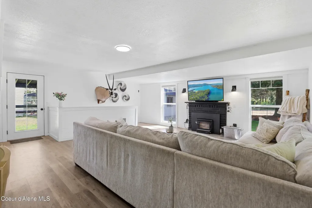 32849 N 4th Avenue Spirit Lake ID 83869
