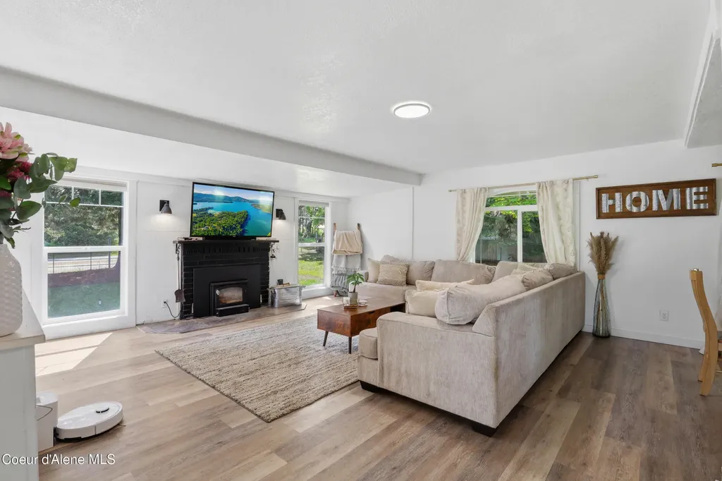 32849 N 4th Avenue Spirit Lake ID 83869