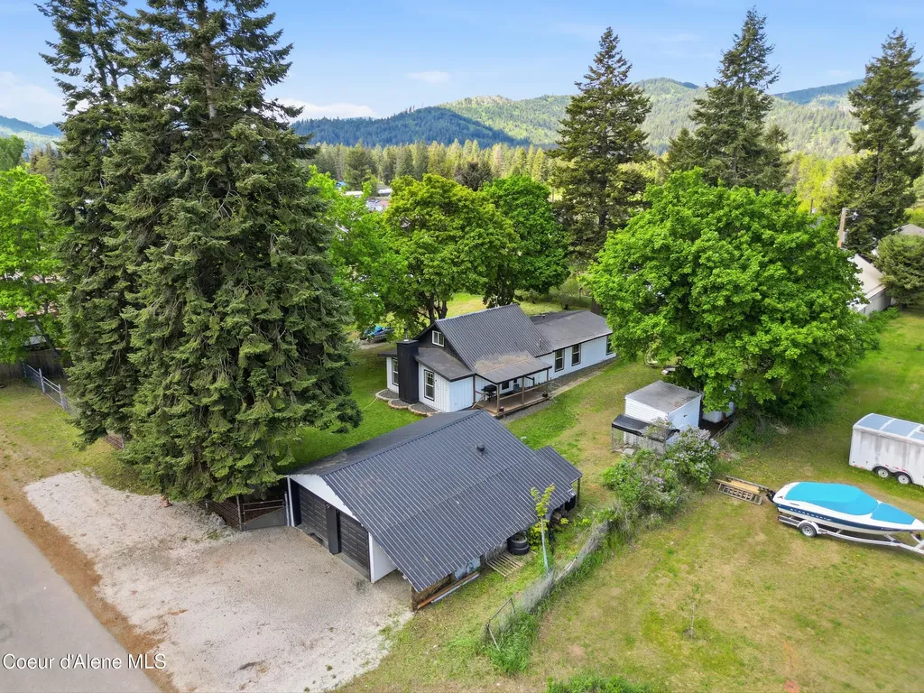 32849 N 4th Avenue Spirit Lake ID 83869