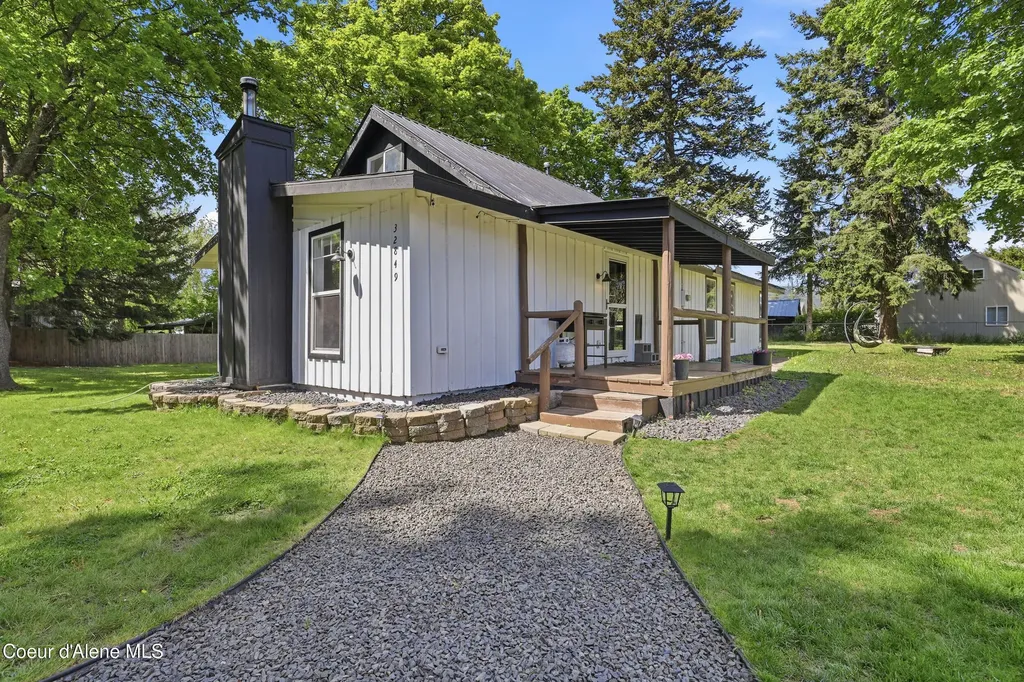 32849 N 4th Avenue Spirit Lake ID 83869