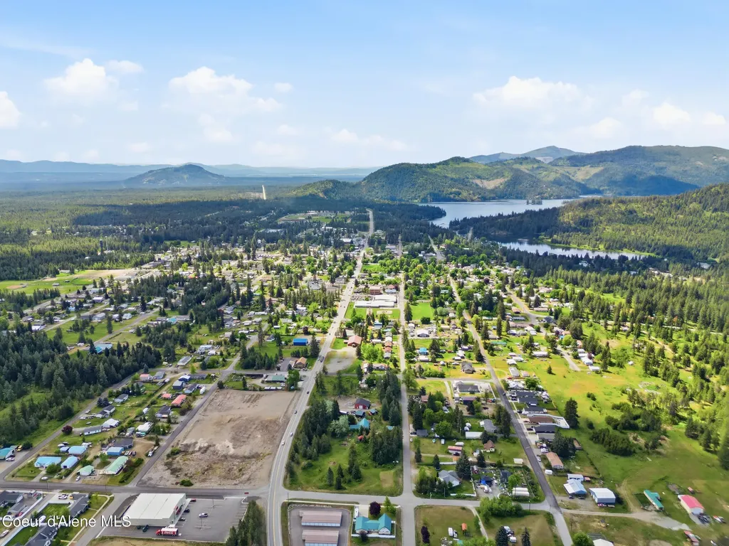 32849 N 4th Avenue Spirit Lake ID 83869