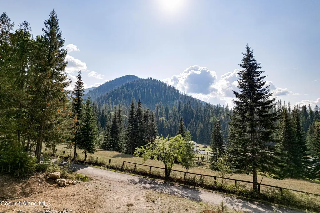 601 8th Street Mullan ID 83846