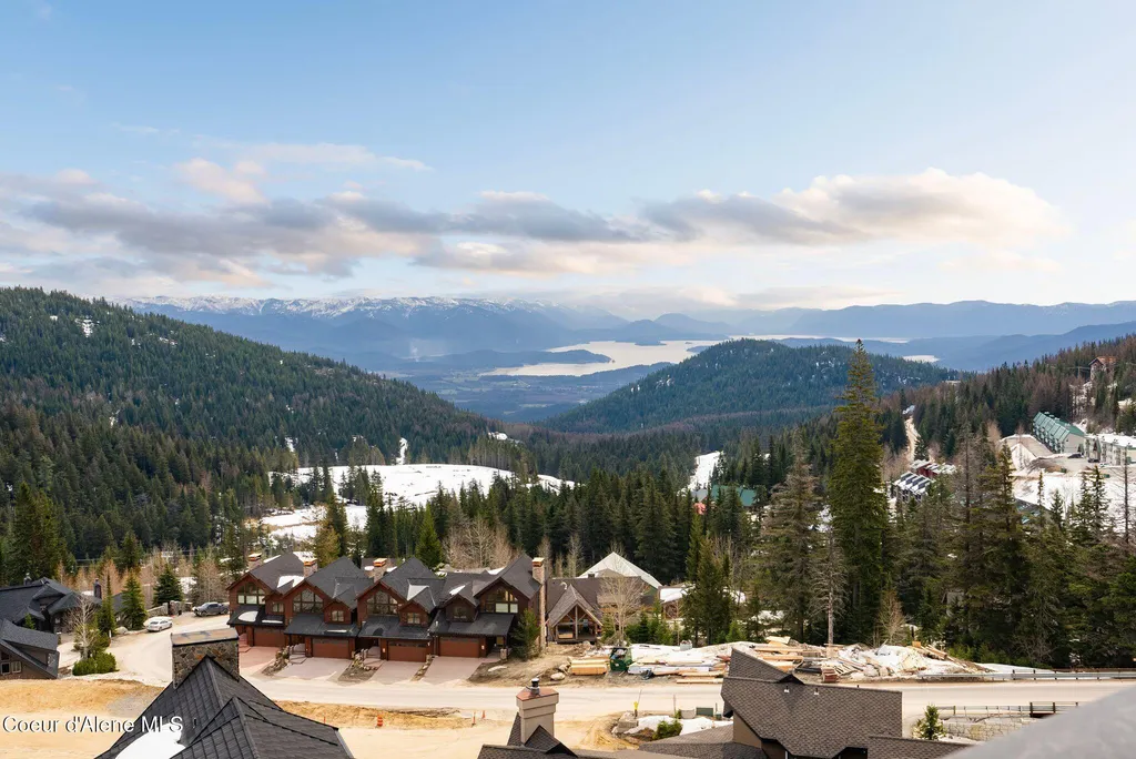 124 Village Lane #314 Sandpoint ID 83864