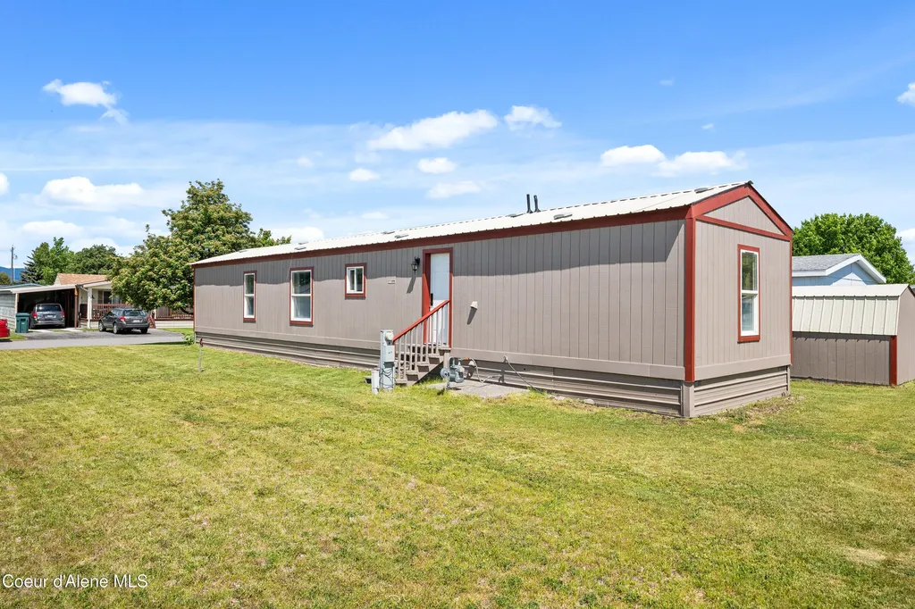 2058 W Lady Anne Way Post Falls ID 83854