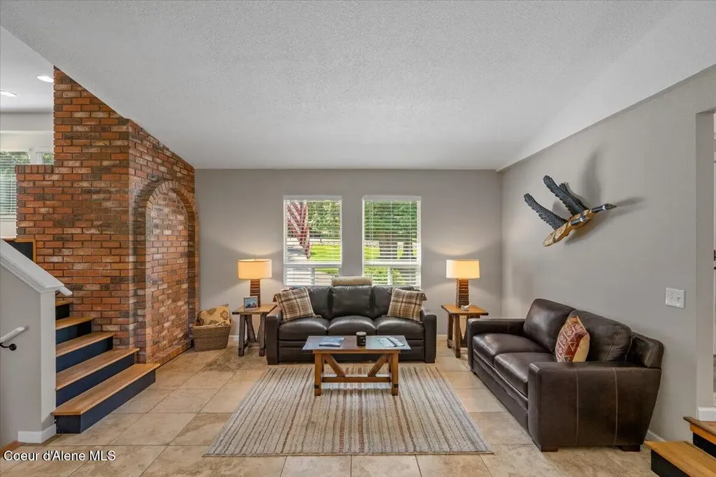 11901 N Eastshore Drive Hayden ID 83835