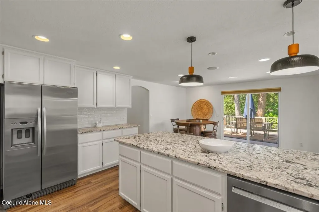 11901 N Eastshore Drive Hayden ID 83835