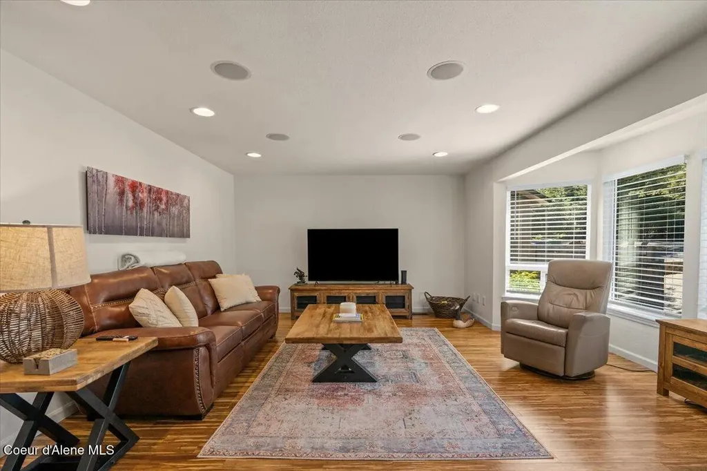 11901 N Eastshore Drive Hayden ID 83835
