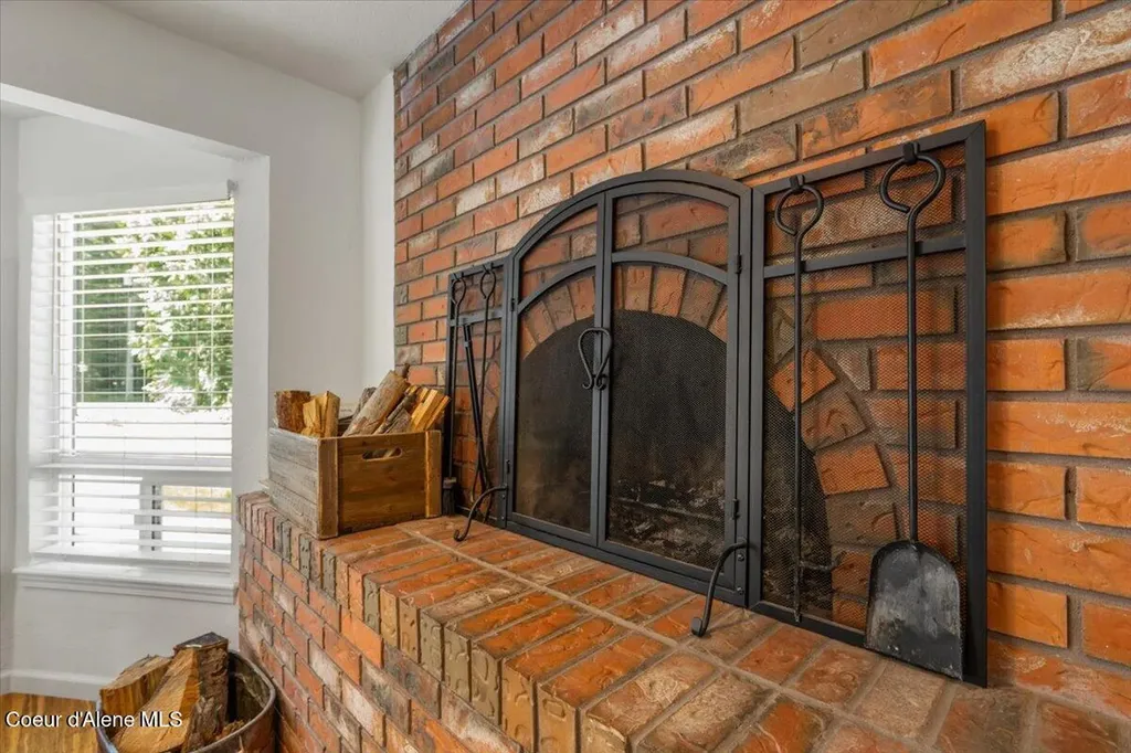 11901 N Eastshore Drive Hayden ID 83835