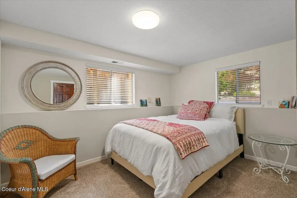 11901 N Eastshore Drive Hayden ID 83835