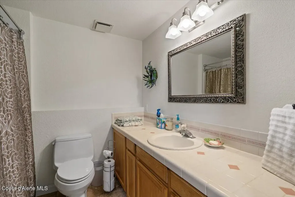 11901 N Eastshore Drive Hayden ID 83835
