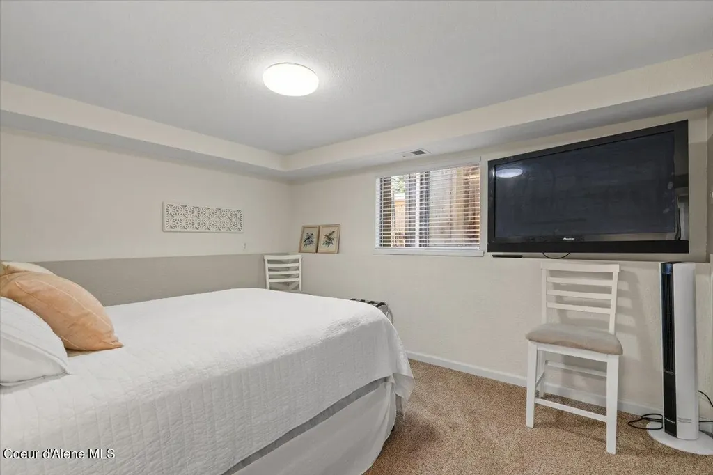 11901 N Eastshore Drive Hayden ID 83835
