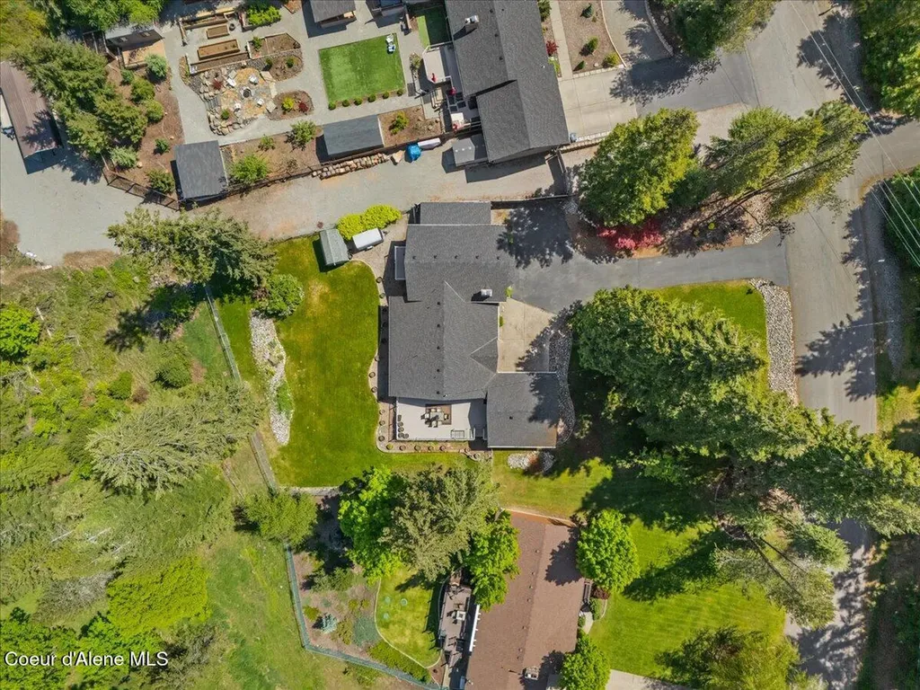 11901 N Eastshore Drive Hayden ID 83835