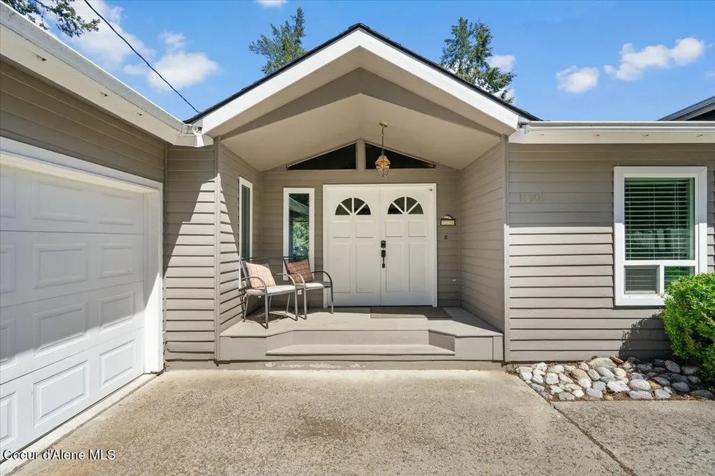 11901 N Eastshore Drive Hayden ID 83835