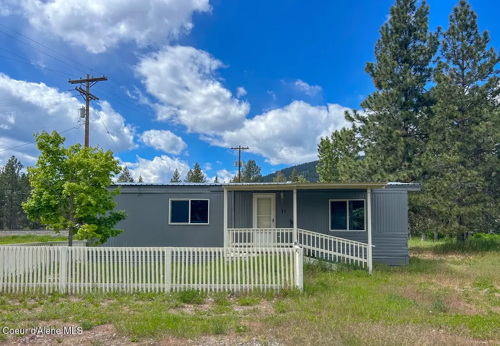 71 E Railroad Street Moyie Springs ID 83845