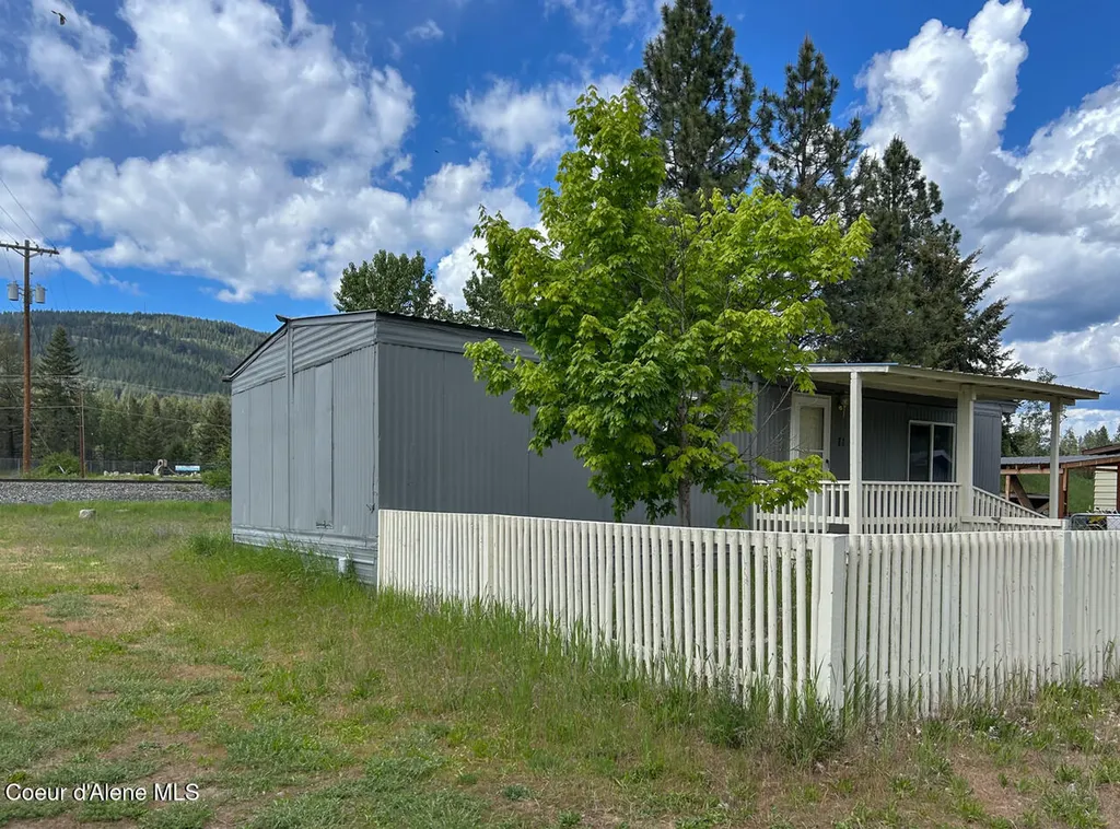 71 E Railroad Street Moyie Springs ID 83845
